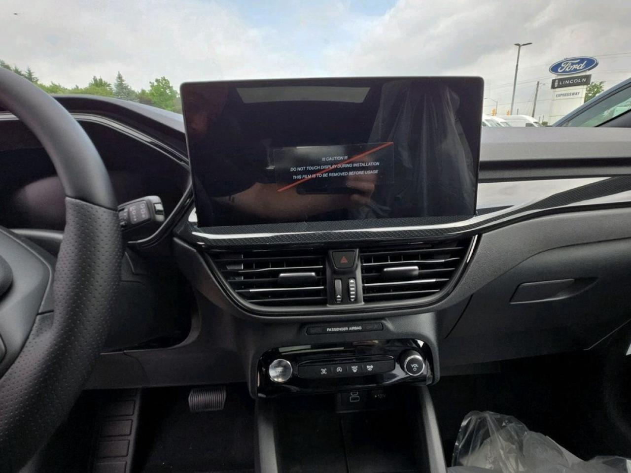 2025 Ford Escape ST-LINE, PANORAMIC ROOF, TECH PKG Photo