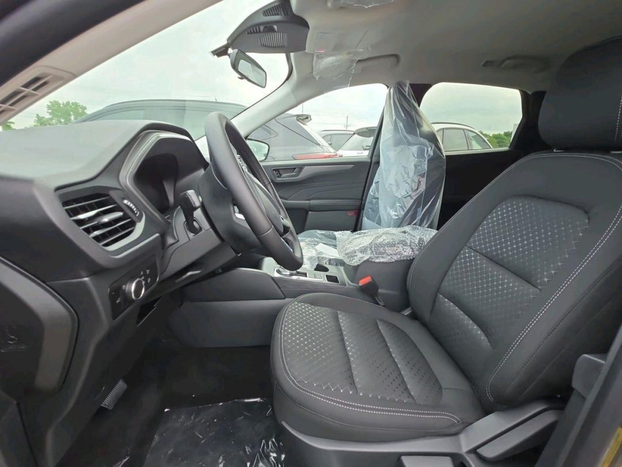 2025 Ford Escape Active Photo5