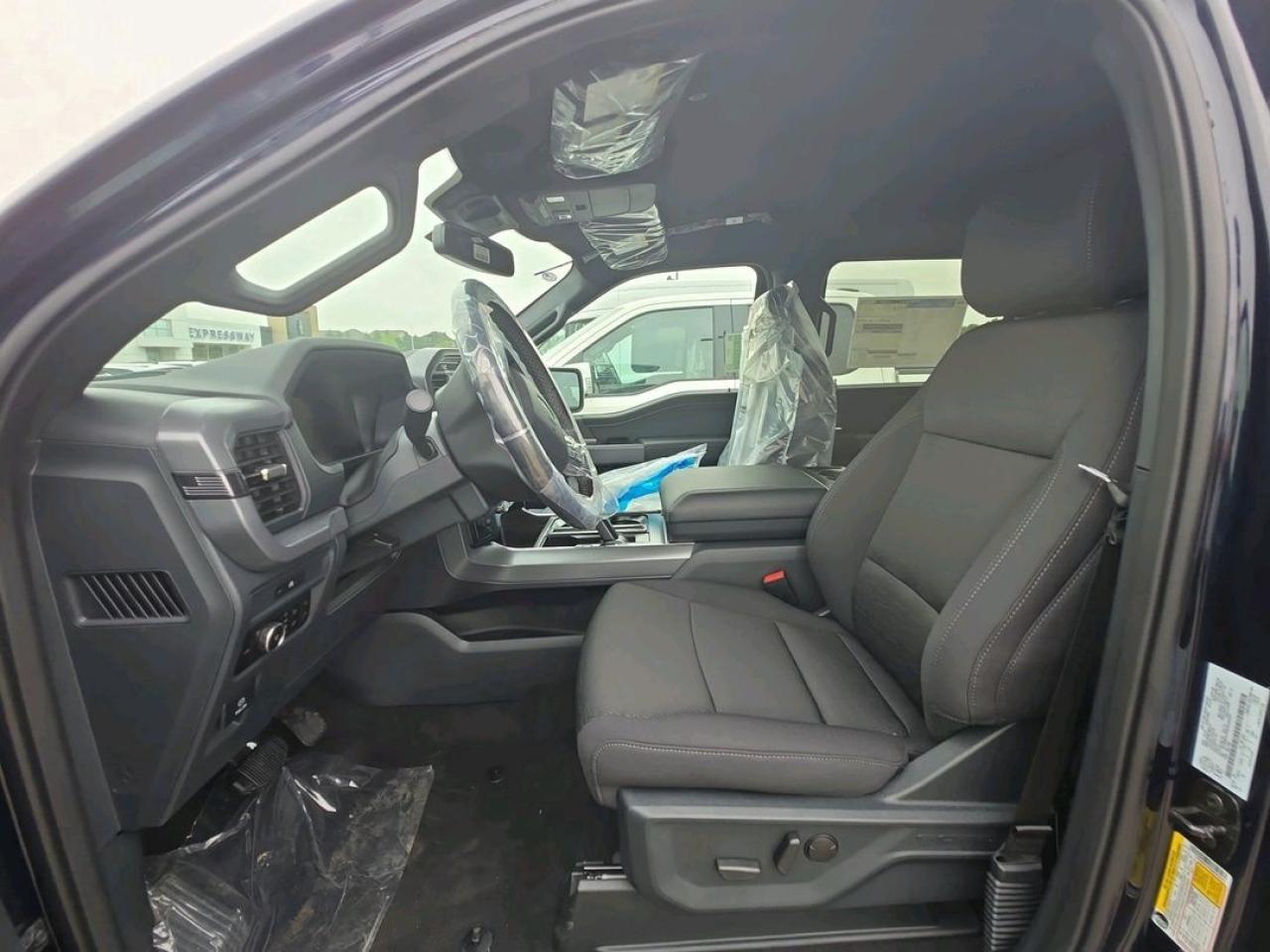 2025 Ford F-150 XLT, BLACK PACKAGE, HEATED SEATS Photo