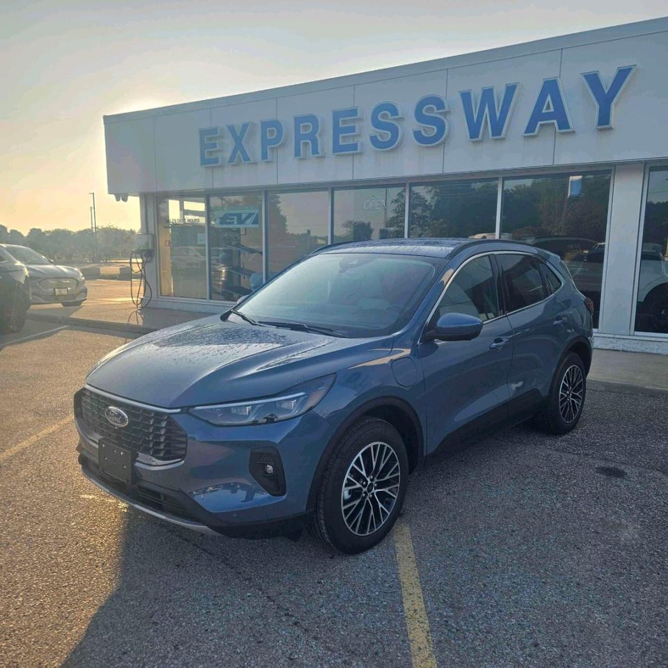 New 2025 Ford Escape PHEV for sale in New Hamburg, ON