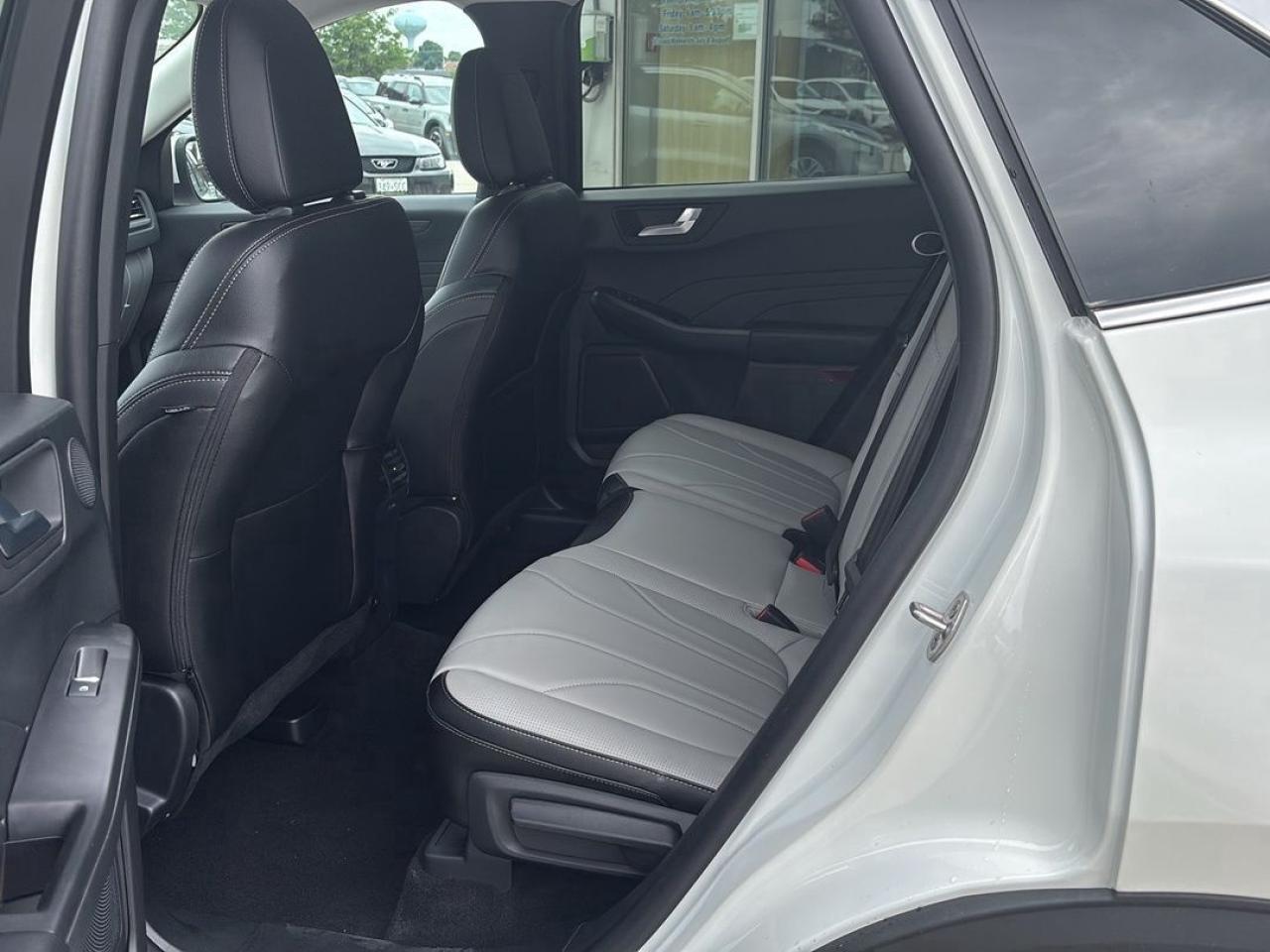 2025 Ford Escape PHEV, PREMIUM PKG, PANORAMIC ROOF Photo