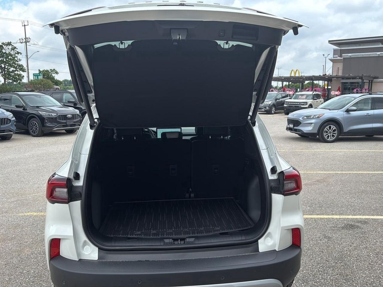 2025 Ford Escape PHEV, PREMIUM PKG, PANORAMIC ROOF Photo