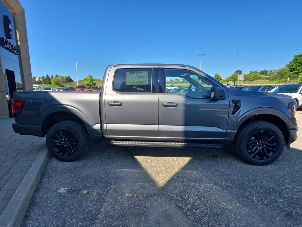 2025 Ford F-150 XLT, PANORAMIC ROOF, BLACK APPEARANCE PKG PLUS Photo2