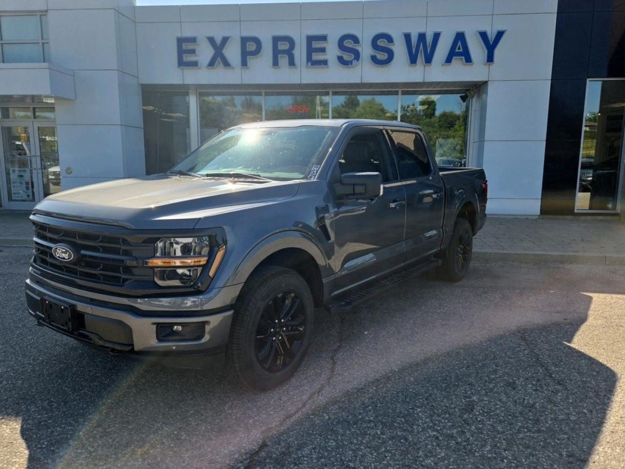 2025 Ford F-150 XLT, PANORAMIC ROOF, BLACK APPEARANCE PKG PLUS Photo0