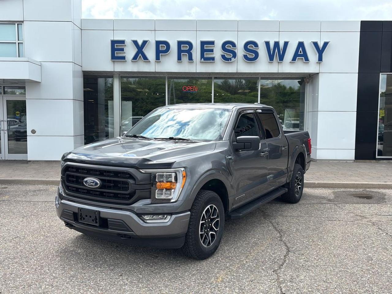 Used 2022 Ford F-150 XLT for sale in New Hamburg, ON