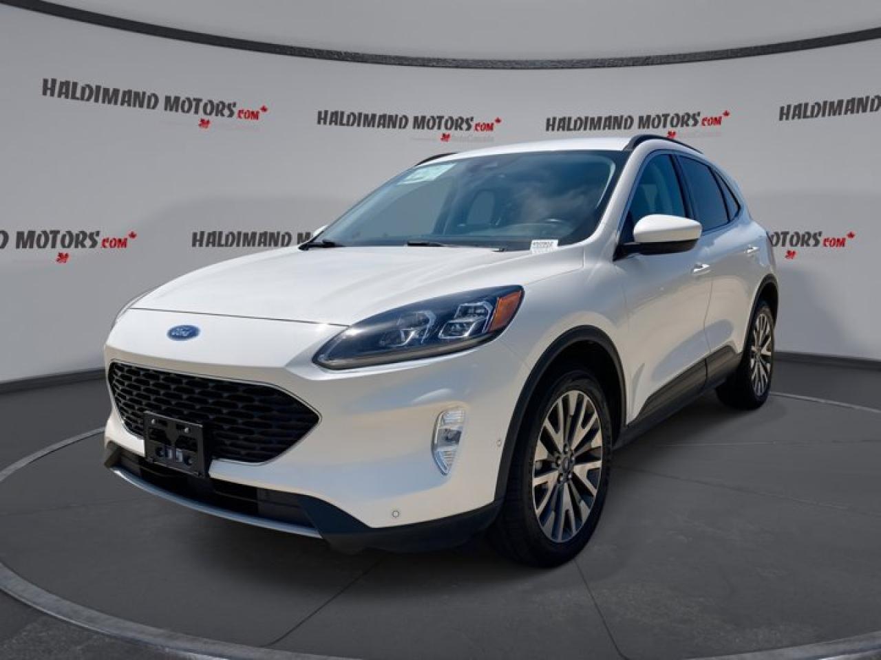 Used 2021 Ford Escape Titanium for sale in Cayuga, ON