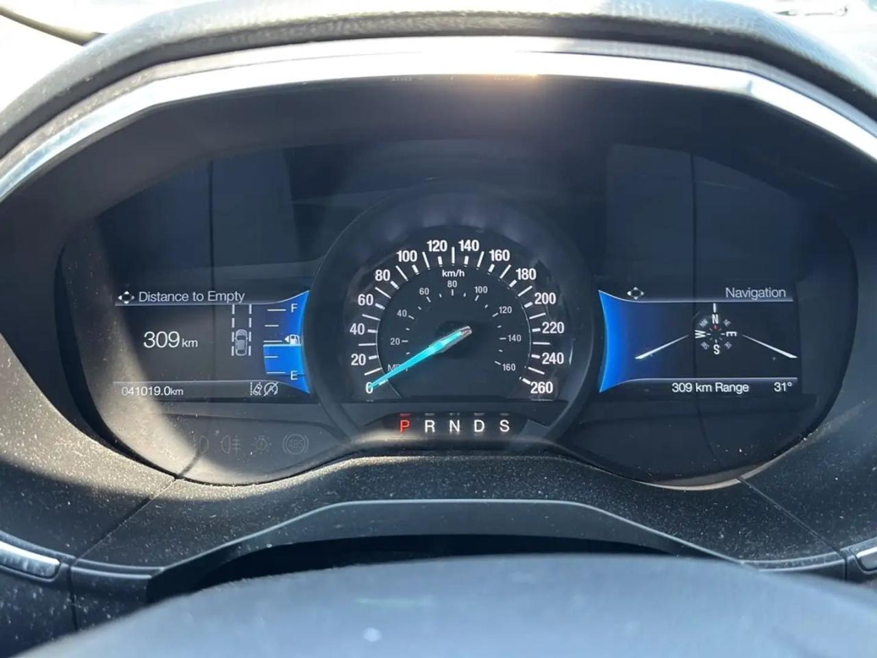 2021 Ford Edge Titanium AWD Photo5