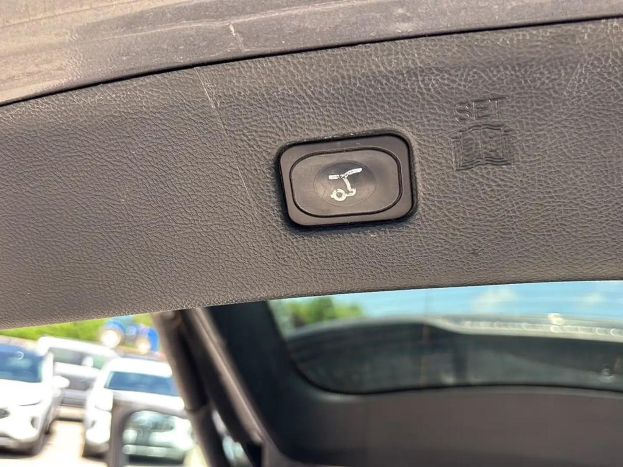 2021 Ford Edge TITANIUM, AWD, 20" RIMS, HEATED STEERING WHEEL! Photo