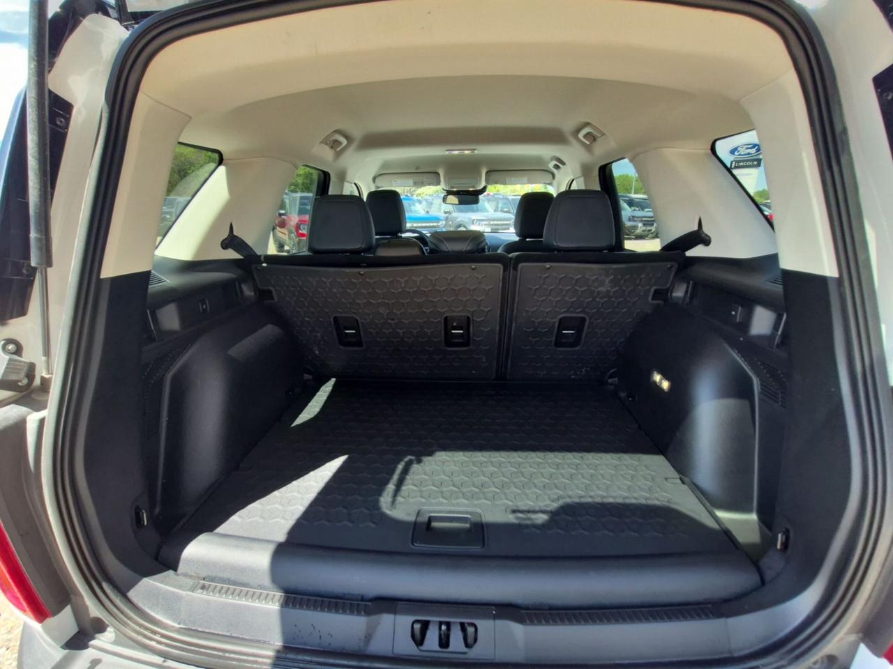 2024 Ford Bronco Sport OUTERBANKS! LEATHER, TECH! MOONROOF! LIKE NEW! Photo
