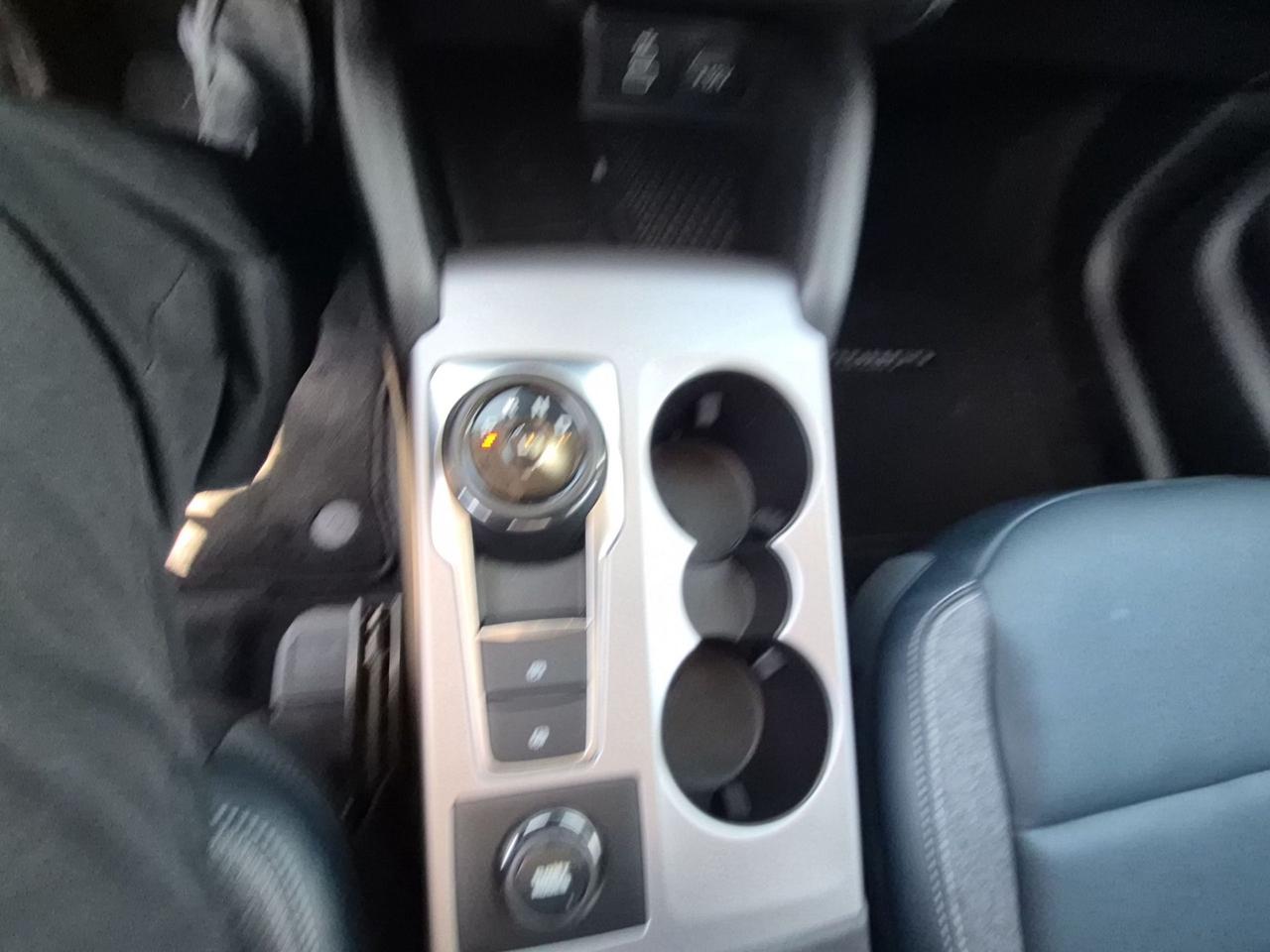 2024 Ford Bronco Sport OUTERBANKS! LEATHER, TECH! MOONROOF! LIKE NEW! Photo