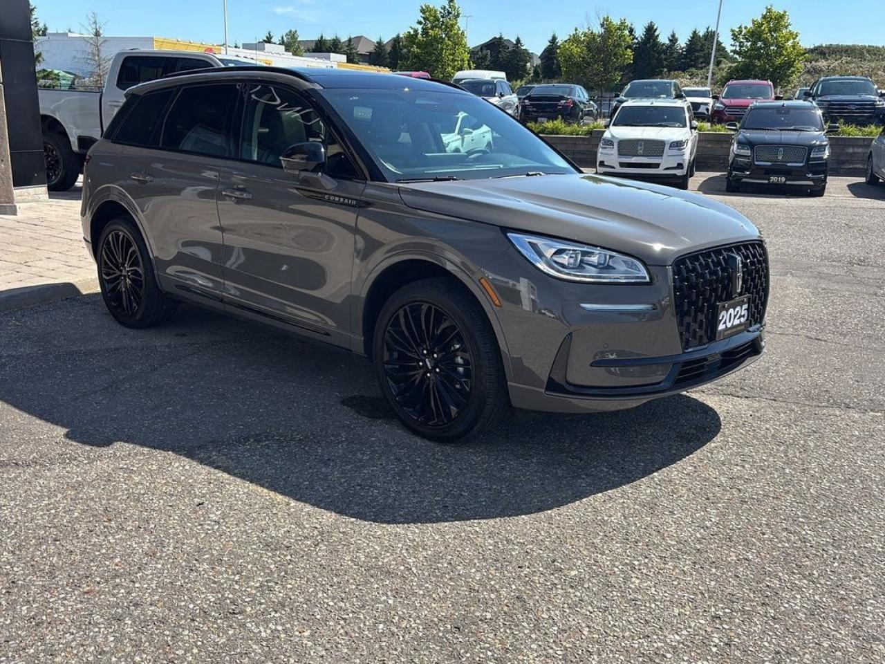 2025 Lincoln Corsair Reserve Photo5