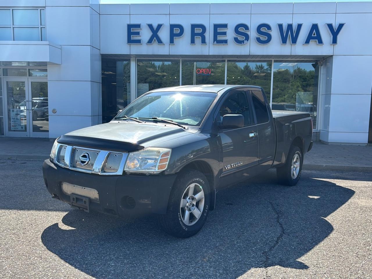 Used 2006 Nissan Titan XE for sale in New Hamburg, ON