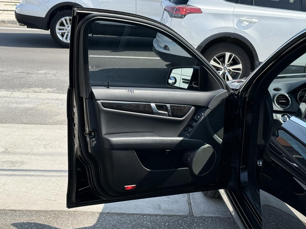 2013 Mercedes-Benz C-Class C300 //AMG SPORT | UPGRADED | CARBON FIBER | - Photo #13