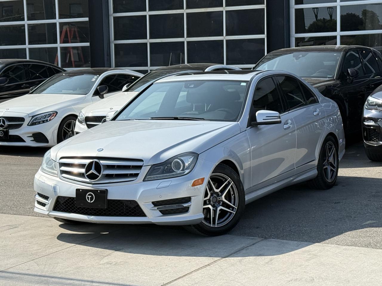 2013 Mercedes-Benz C-Class C300 //AMG SPORT | PANO | NAVI | - Photo #4