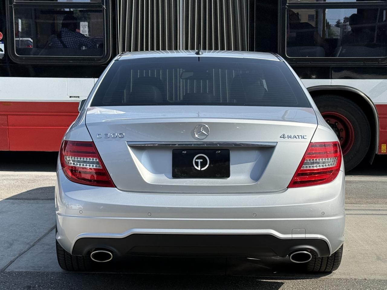 2013 Mercedes-Benz C-Class C300 //AMG SPORT | PANO | NAVI | - Photo #11