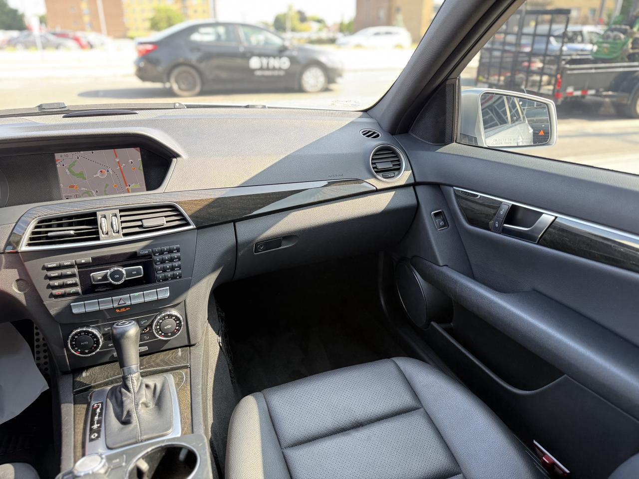 2013 Mercedes-Benz C-Class C300 //AMG SPORT | PANO | NAVI | - Photo #16