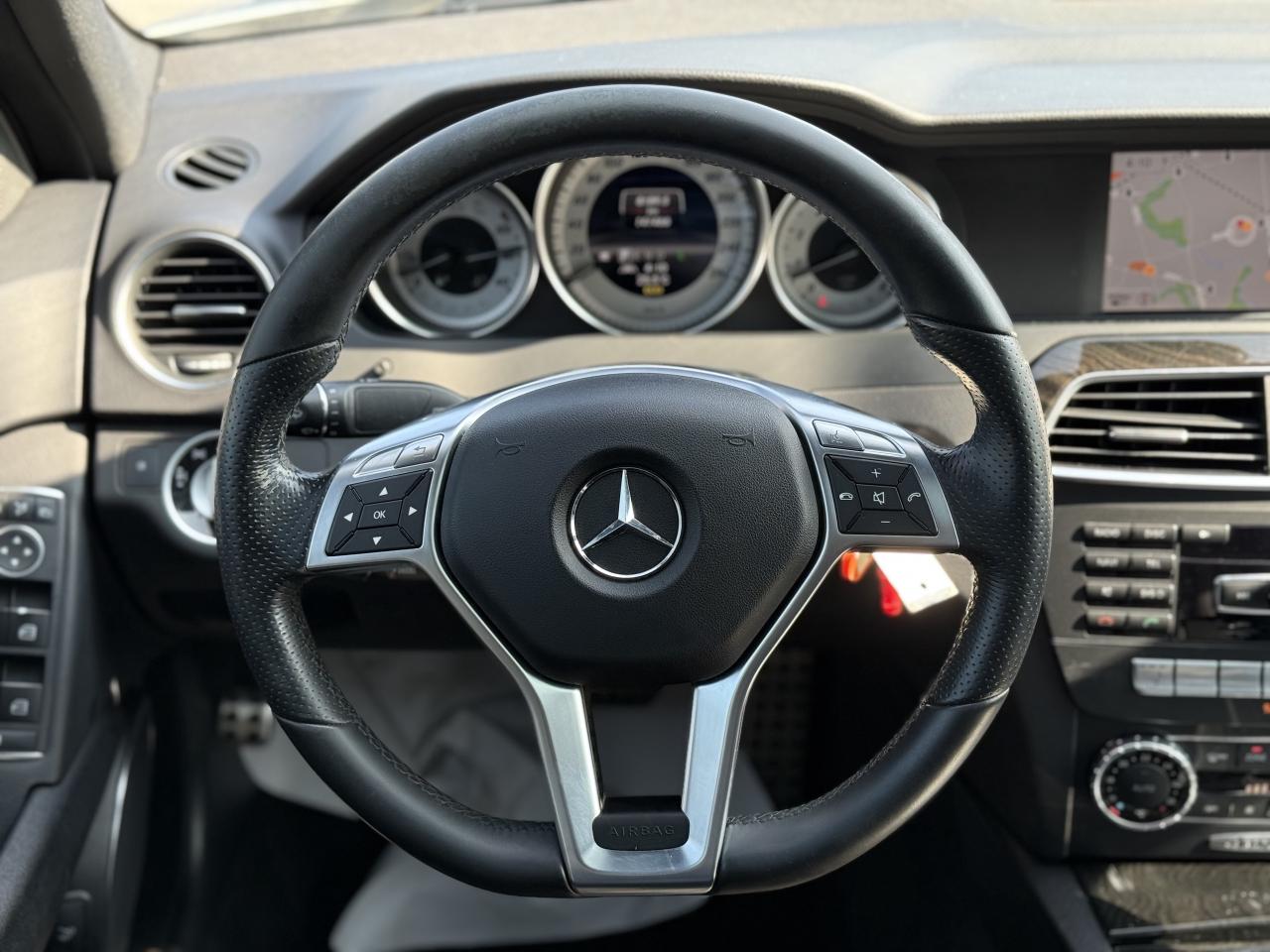 2013 Mercedes-Benz C-Class C300 //AMG SPORT | PANO | NAVI | - Photo #18