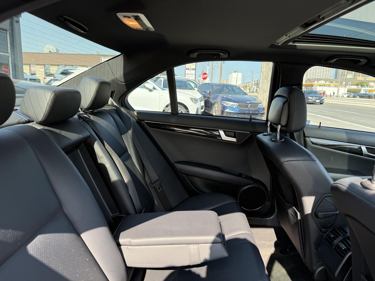 2013 Mercedes-Benz C-Class C300 //AMG SPORT | PANO | NAVI | - Photo #34