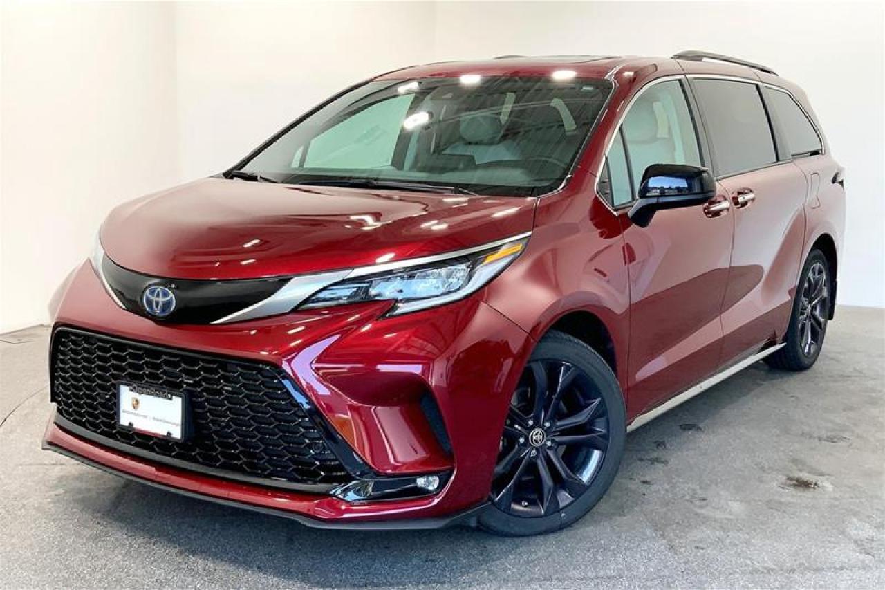 Used 2022 Toyota Sienna Hybrid Sienna XSE 7-Pass for sale in Langley City, BC