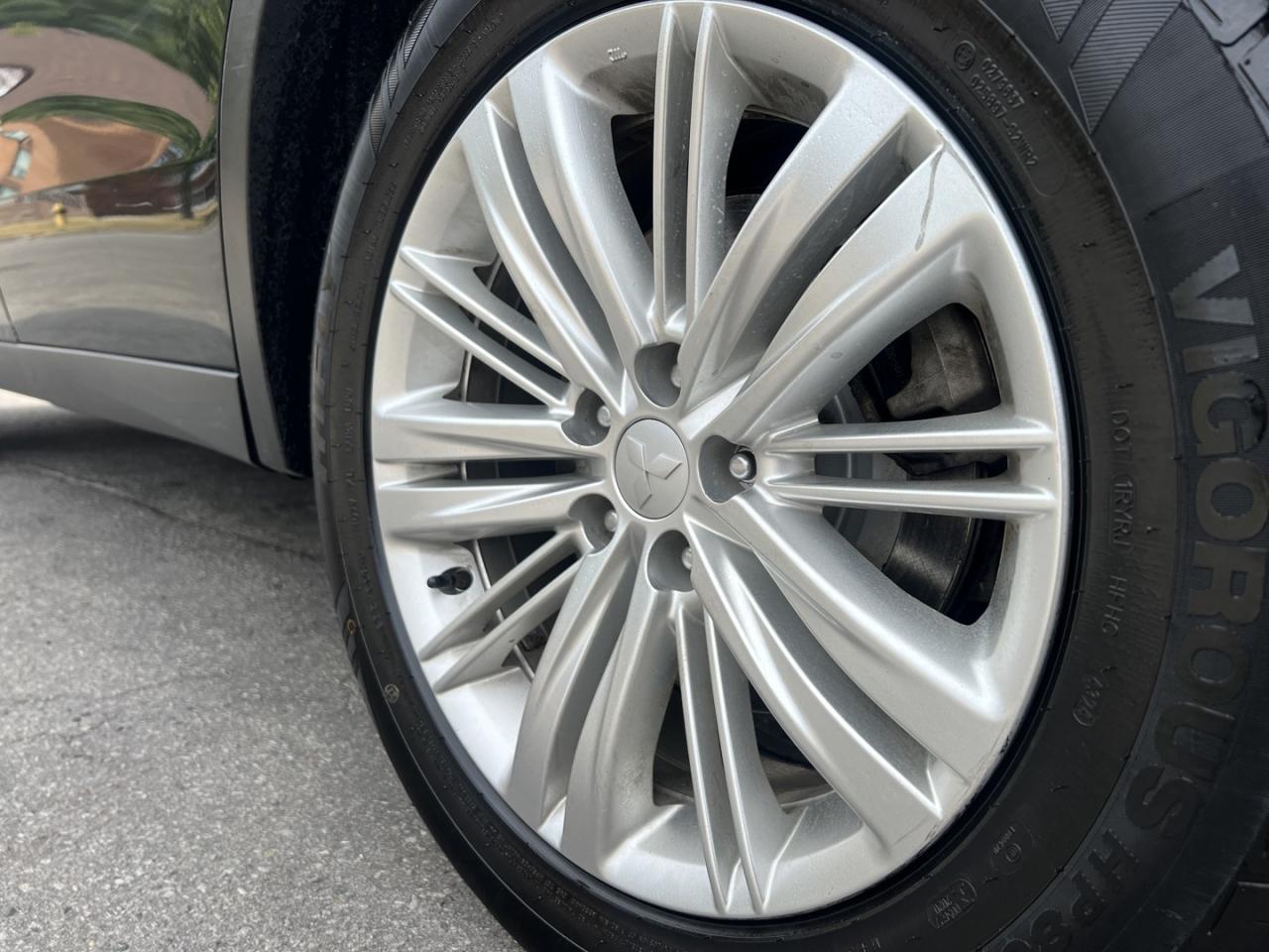 2022 Mitsubishi Outlander ES 4WD - Photo #24
