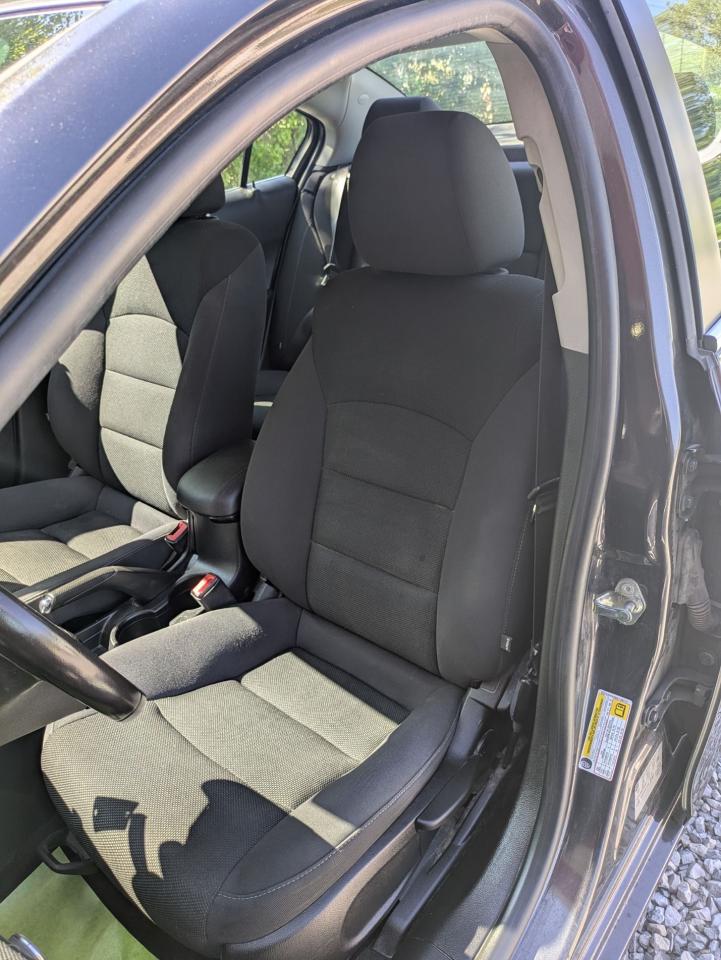 2014 Chevrolet Cruze 1LT - Photo #9
