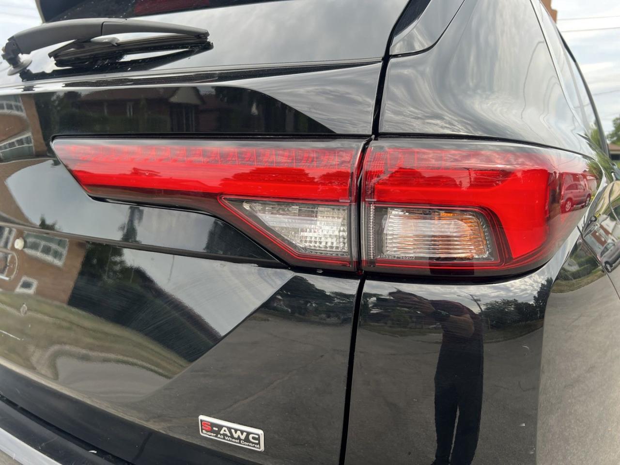2022 Mitsubishi Outlander ES 4WD - Photo #7