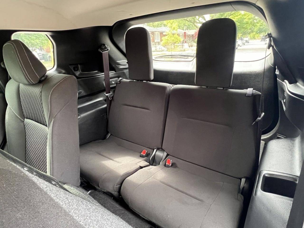 2022 Mitsubishi Outlander ES 4WD - Photo #13