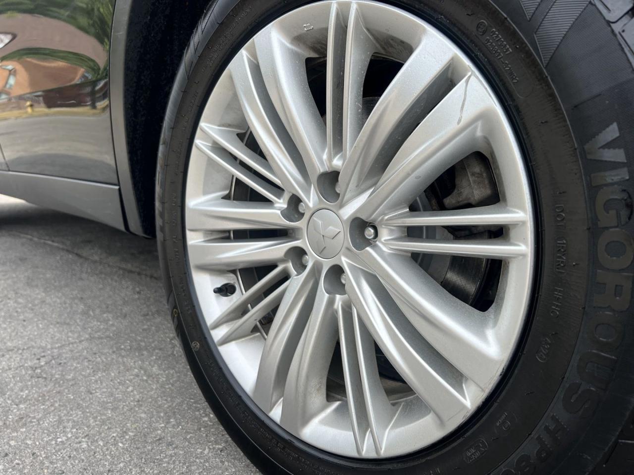 2022 Mitsubishi Outlander ES 4WD - Photo #24