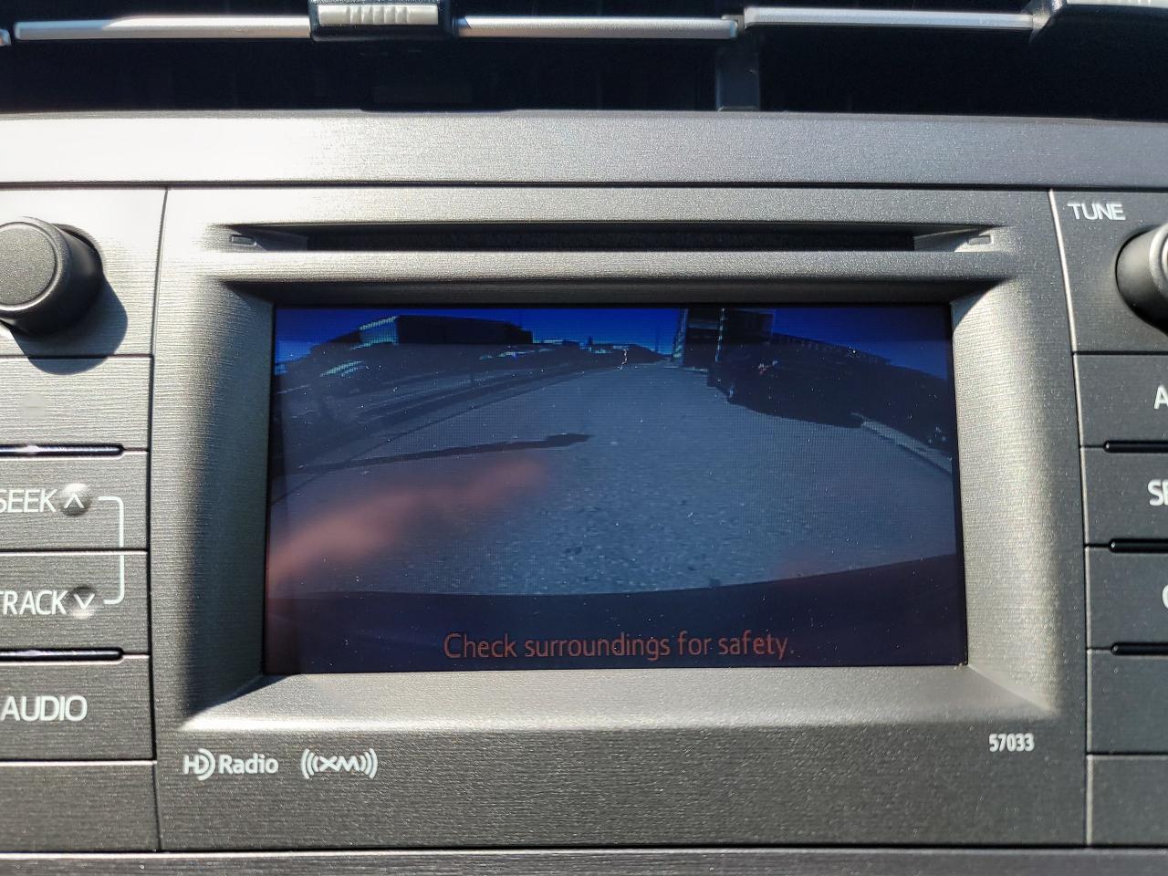 2015 Toyota Prius CLEAN | LOW KMS | LEATHER SEATS - Photo #21