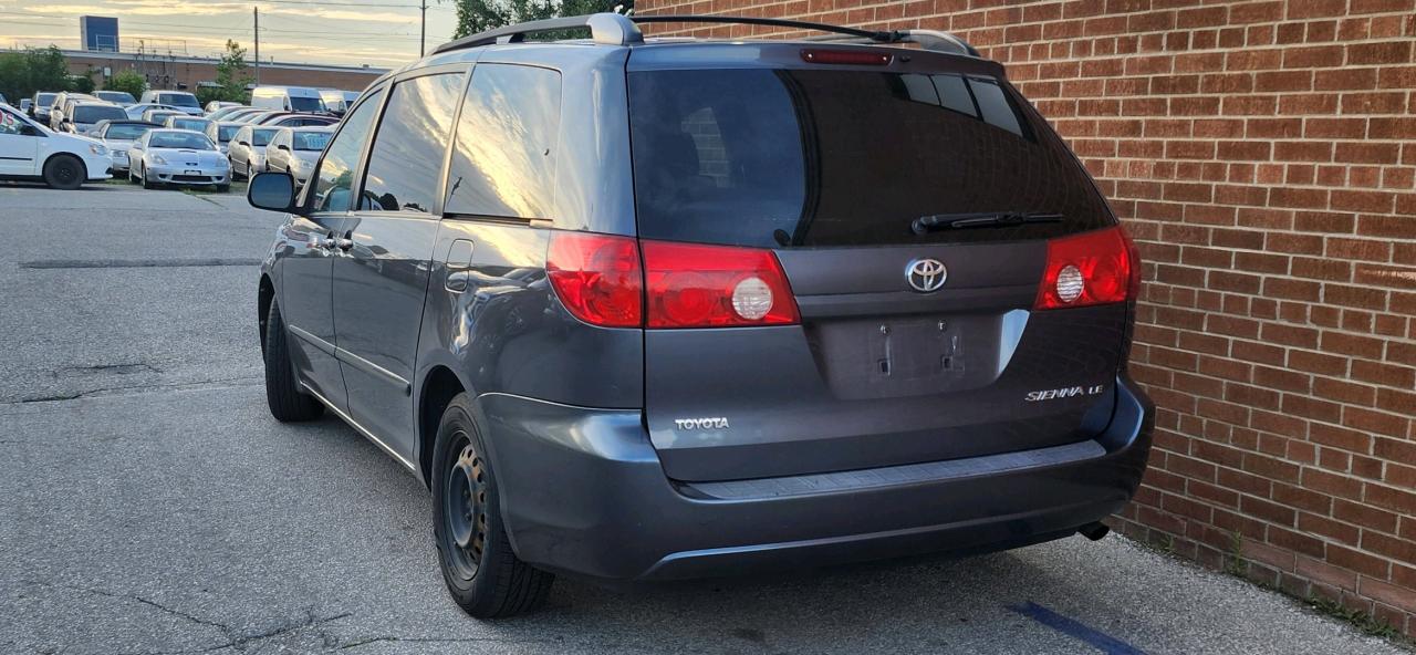 2007 Toyota Sienna 5dr CE 7-Passenger 2WD Photo2
