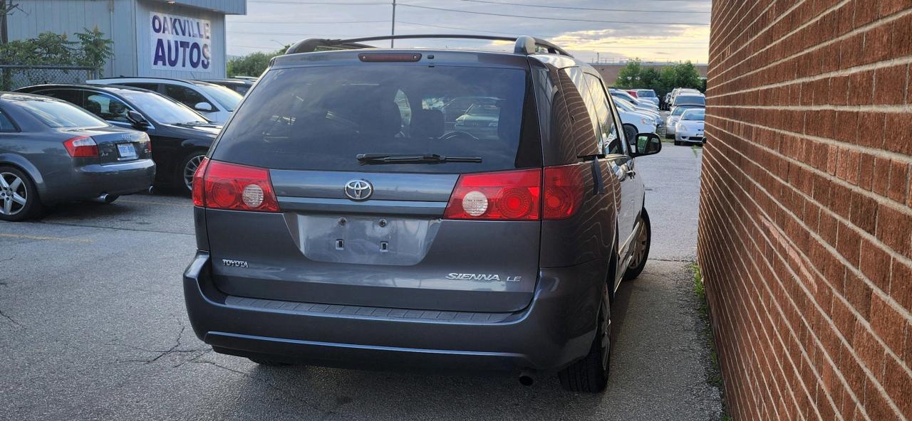2007 Toyota Sienna 5dr CE 7-Passenger 2WD Photo4