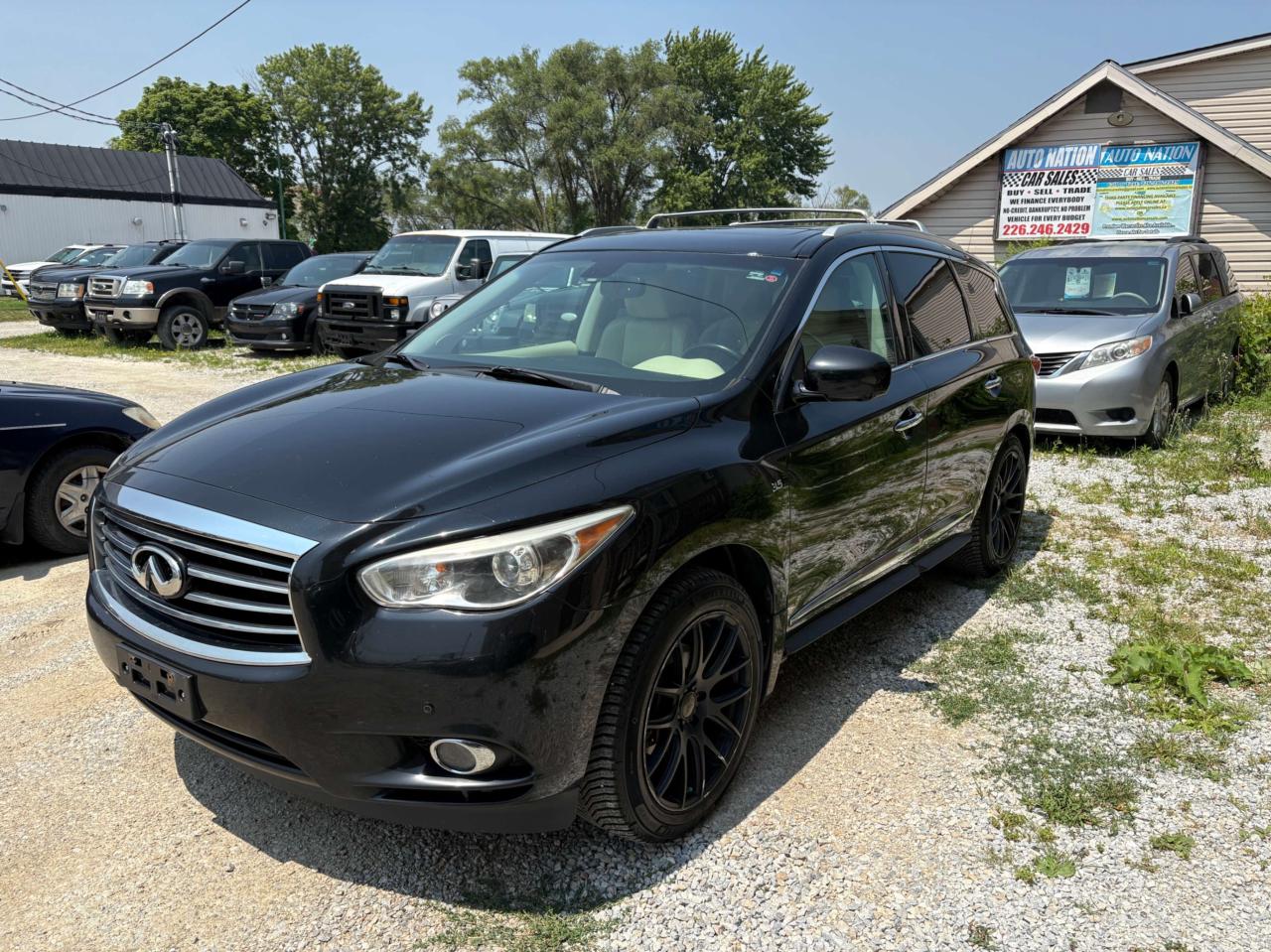 Used 2015 Infiniti QX60 AWD 4dr with Safety and Warranty. Financing Available. for sale in Windsor, ON