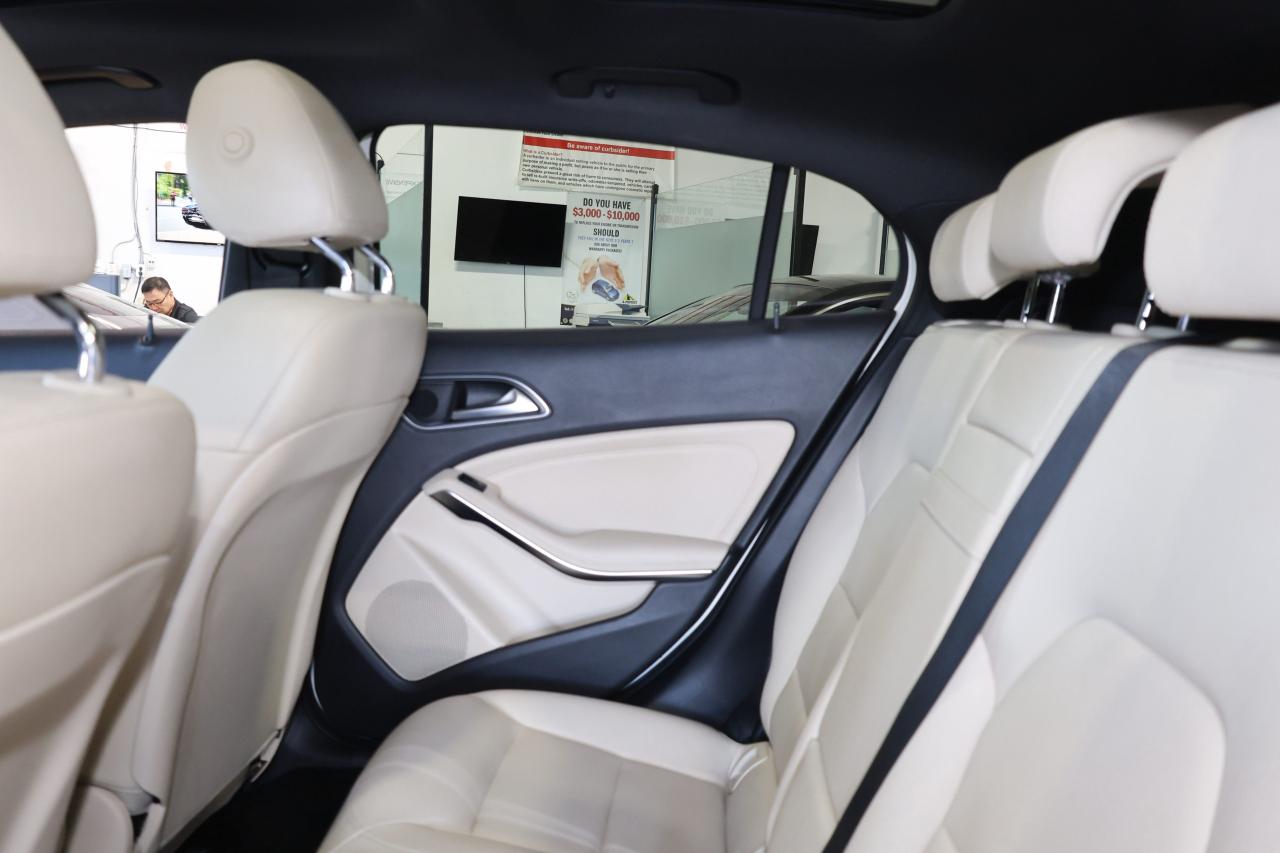 2018 Mercedes-Benz GLA GLA250 4MATIC - AMG-PKG|PANOROOF|CAMERA|BLINDSPOT - Photo #11
