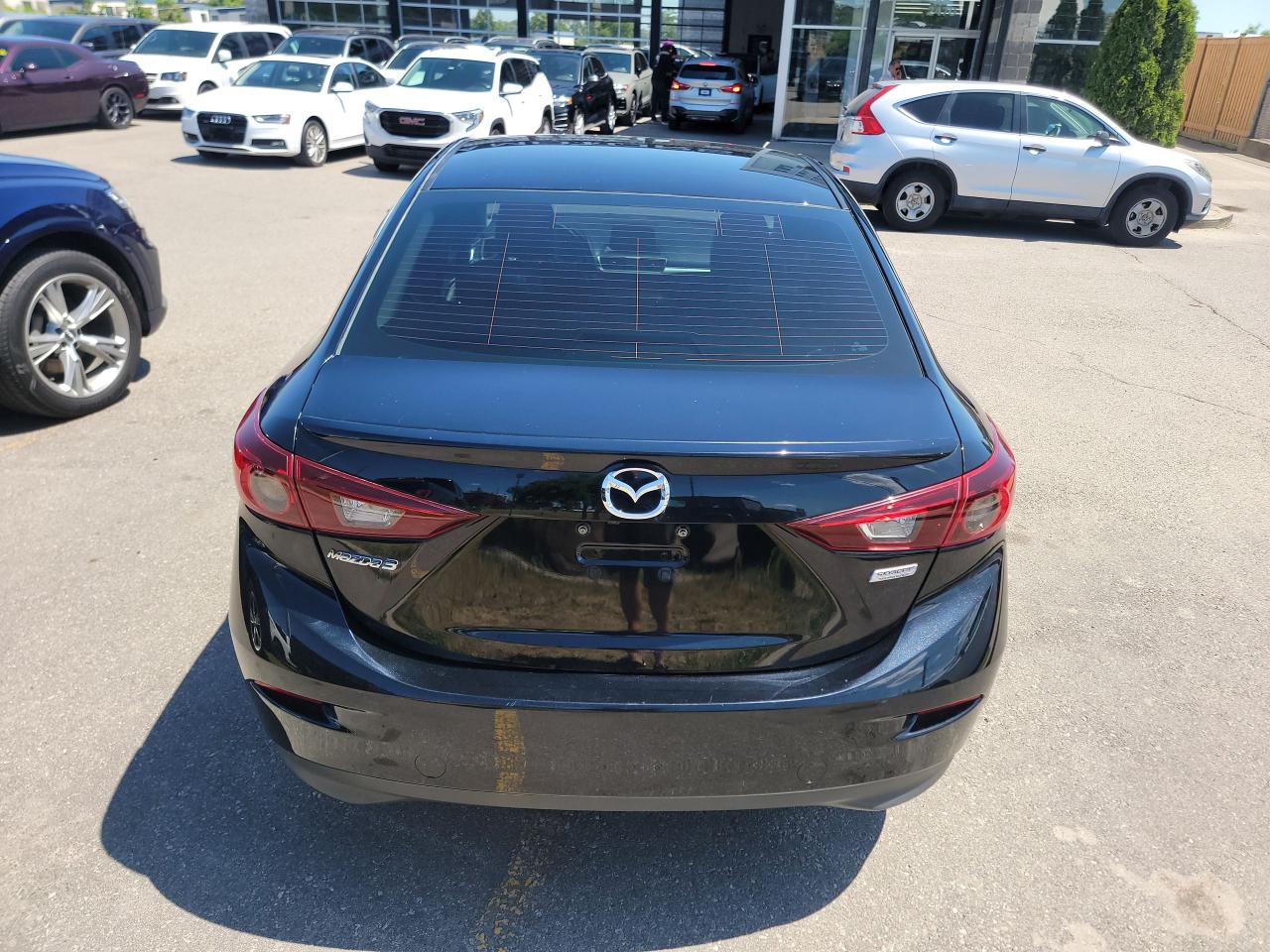 2017 Mazda MAZDA3 SE | LEATHER SEATS - Photo #6