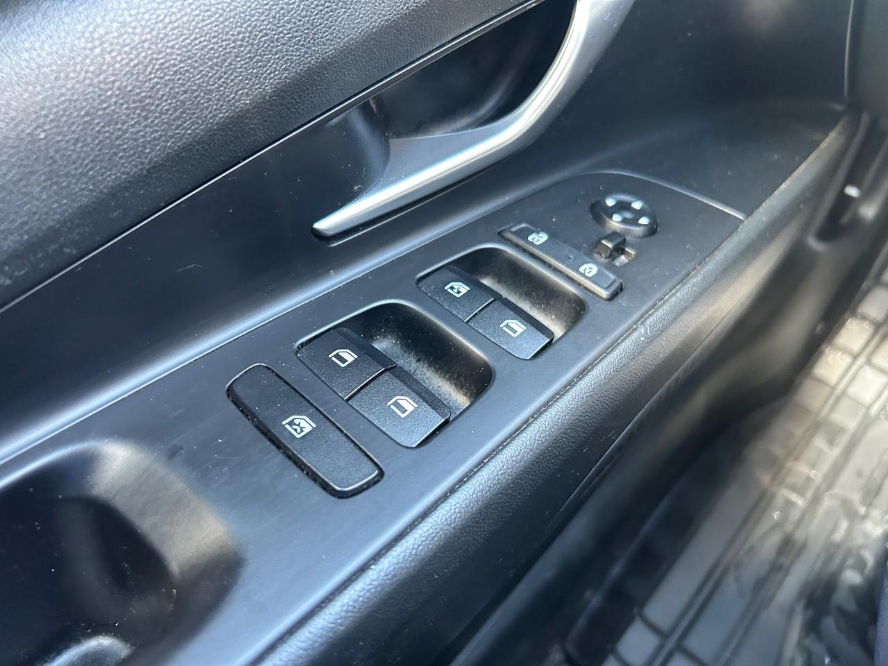 2021 Hyundai Elantra Preferred - Photo #5