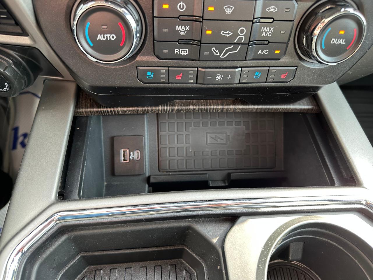 2021 Ford SUPER DUTY F-250 SRW LARIAT Photo5