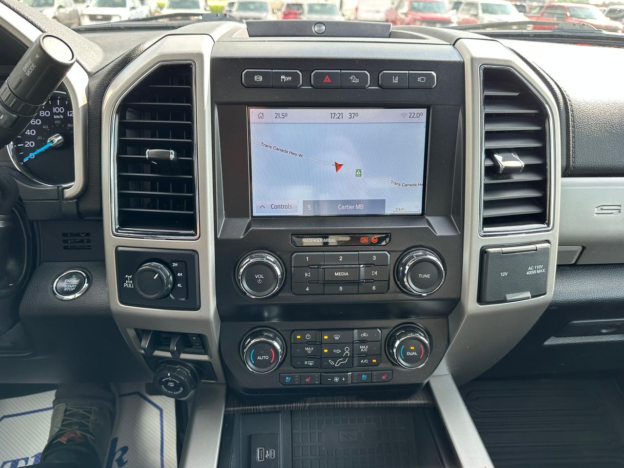 2021 Ford SUPER DUTY F-250 SRW LARIAT Photo5