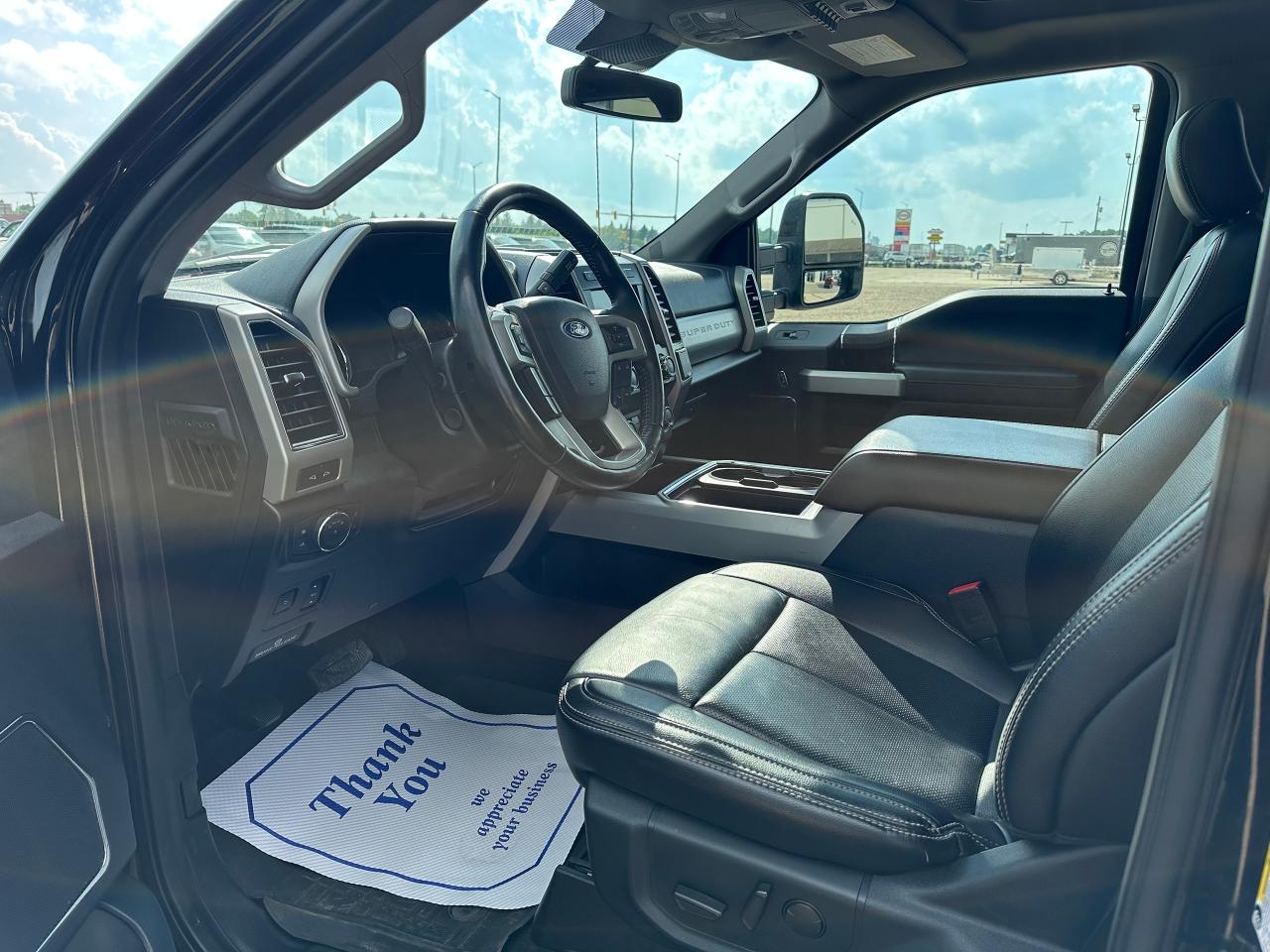 2021 Ford SUPER DUTY F-250 SRW LARIAT Photo5