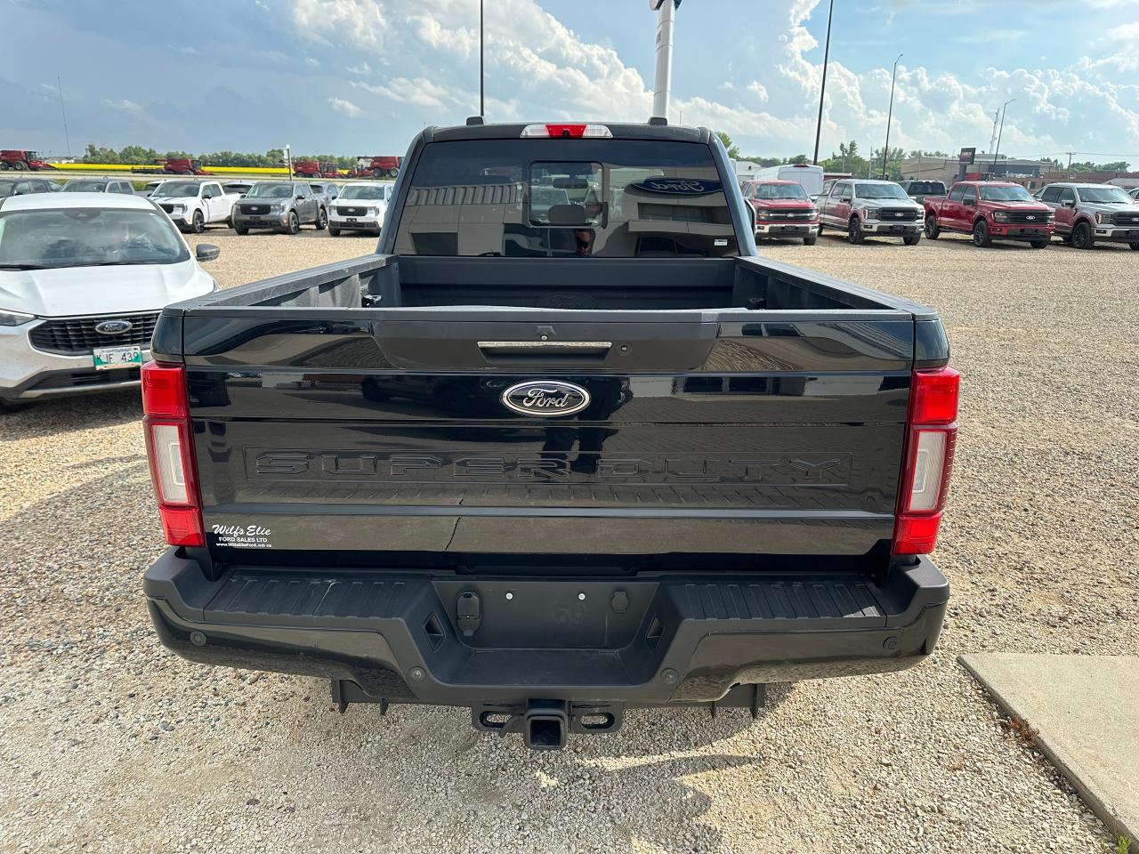 2021 Ford SUPER DUTY F-250 SRW LARIAT Photo4