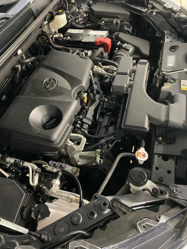 2021 Toyota RAV4 XLE Photo