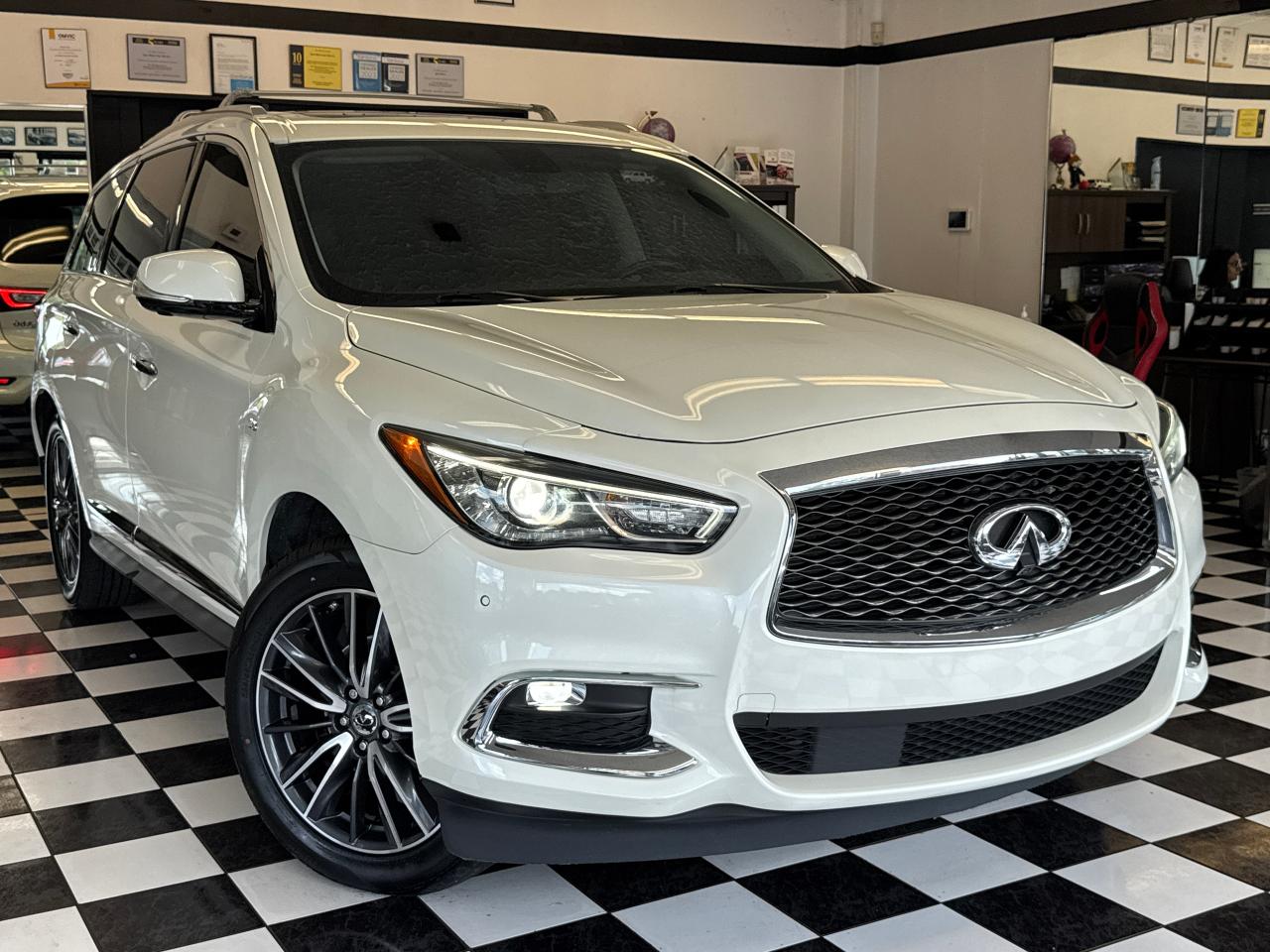 2017 Infiniti QX60 AWD 7 Passenger+Roof+GPS+New Tires+CLEAN CARFAX Photo86