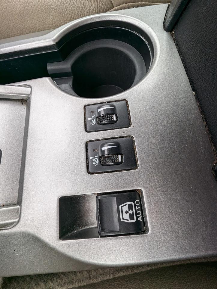 2011 Toyota 4Runner SR5 | Leather | Navigation - Photo #12