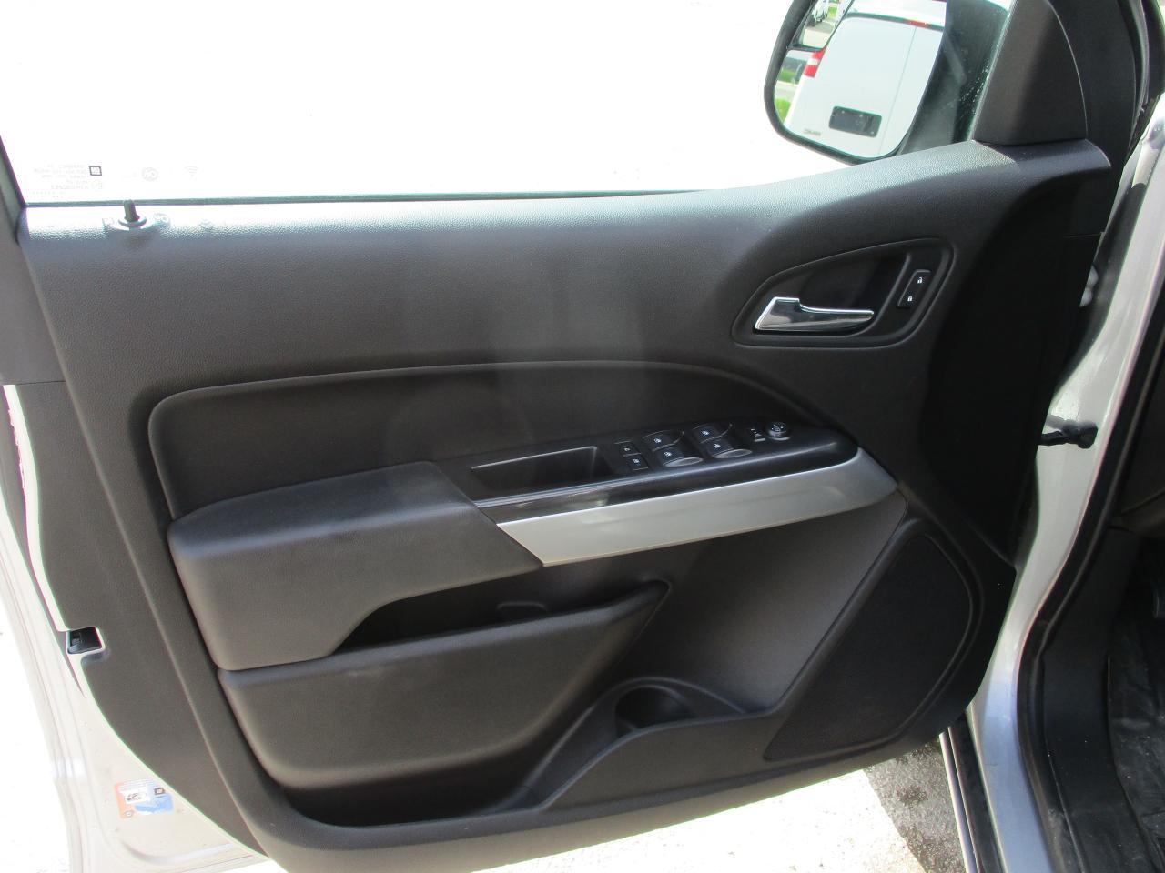 2018 Chevrolet Colorado 4WD LT - Photo #9