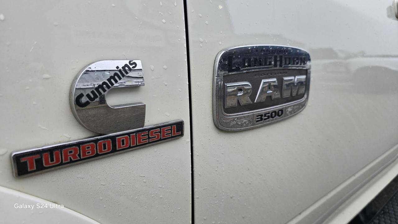 2016 RAM 3500 4WD Crew Cab 149" Longhorn - Photo #9