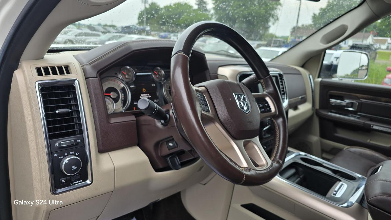2016 RAM 3500 4WD Crew Cab 149" Longhorn - Photo #10