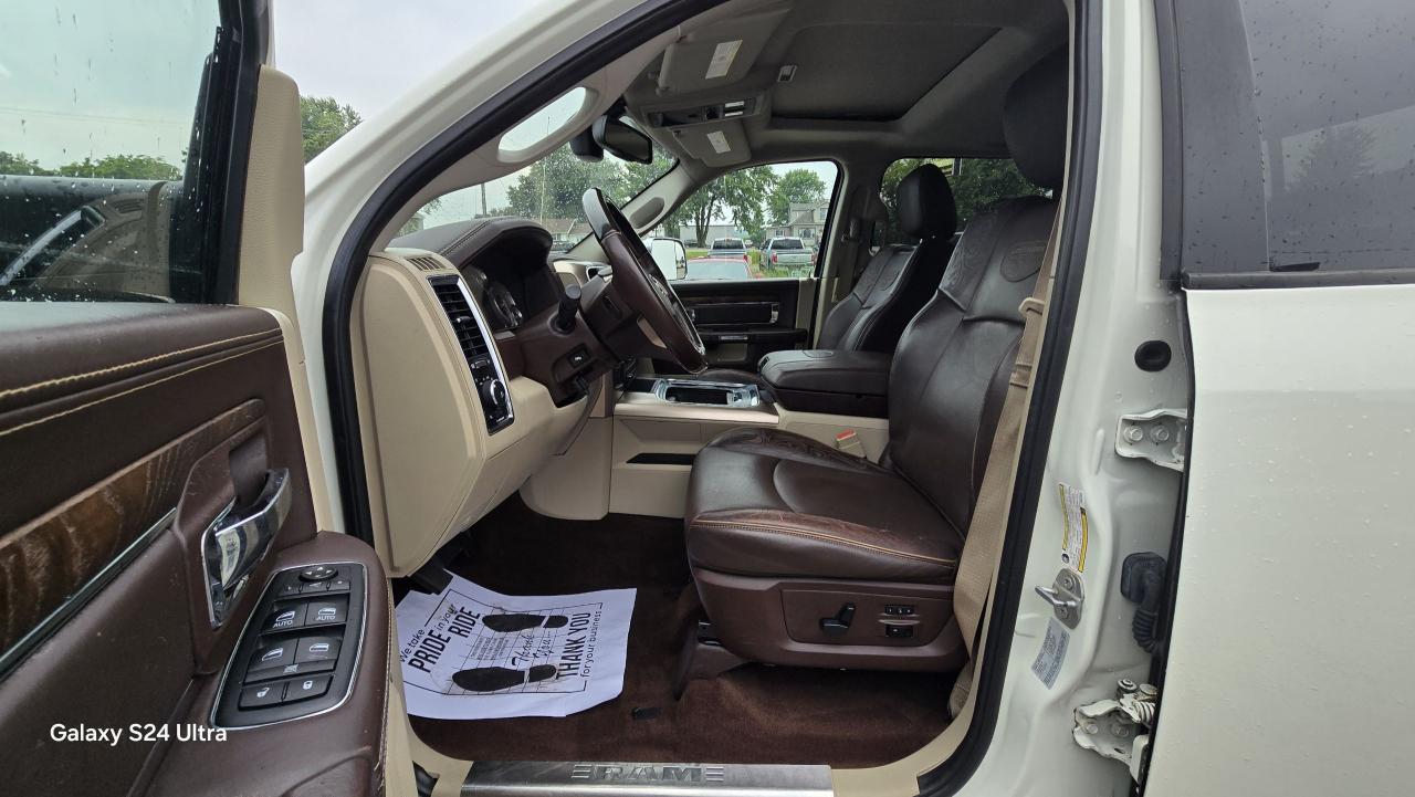 2016 RAM 3500 4WD Crew Cab 149" Longhorn - Photo #22
