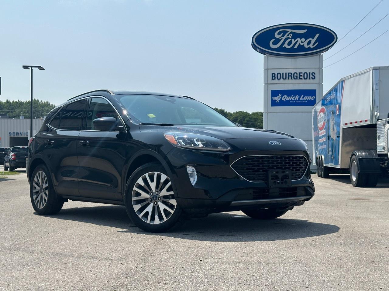 Used 2022 Ford Escape Titanium AWD for sale in Midland, ON