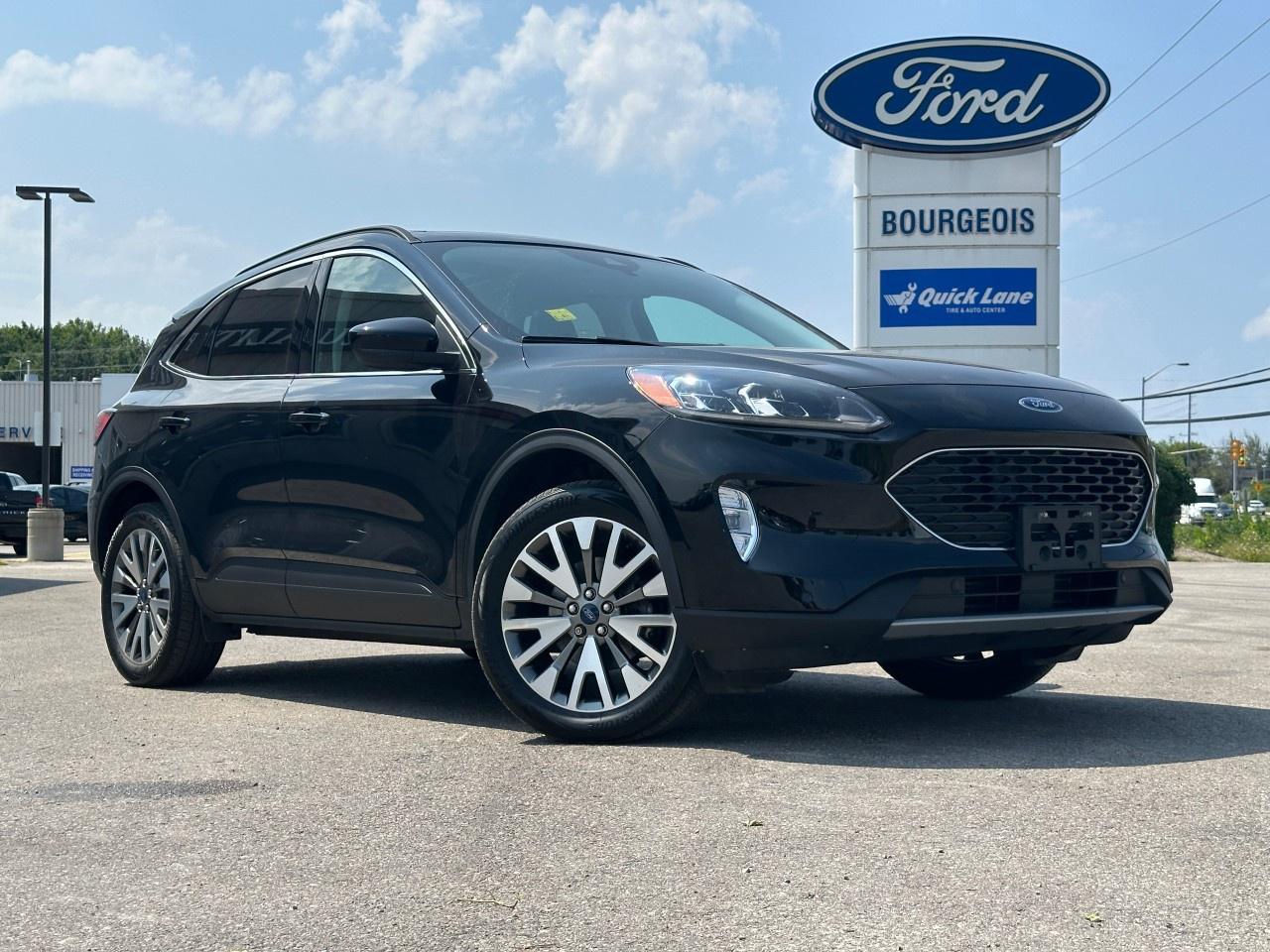 Used 2022 Ford Escape Titanium AWD for sale in Midland, ON