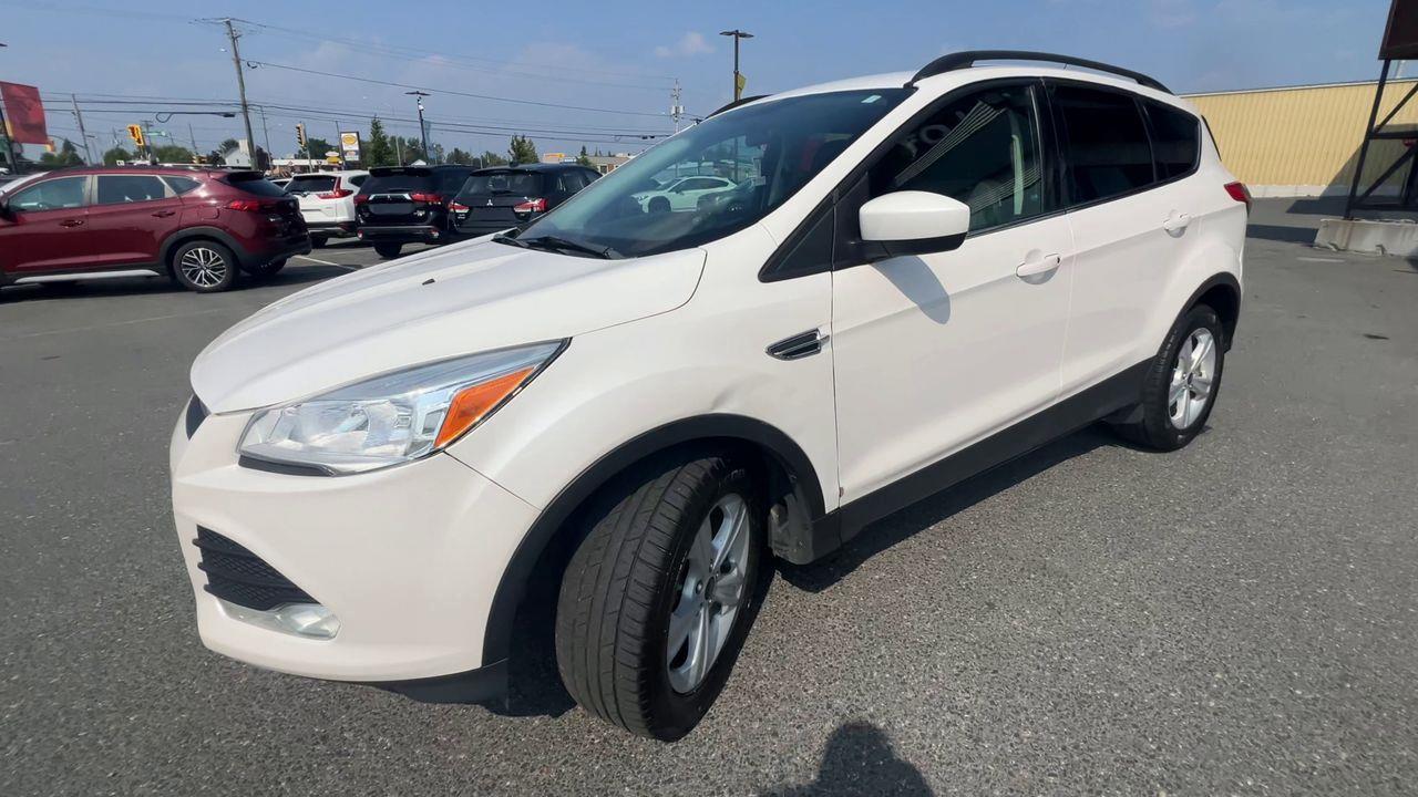2015 Ford Escape AS-IS,BACK UP CAM, CRUISE CONTROL, BLUETOOTH, POWER DRIVERS SEAT, POWER LIFTGATE!! Photo3