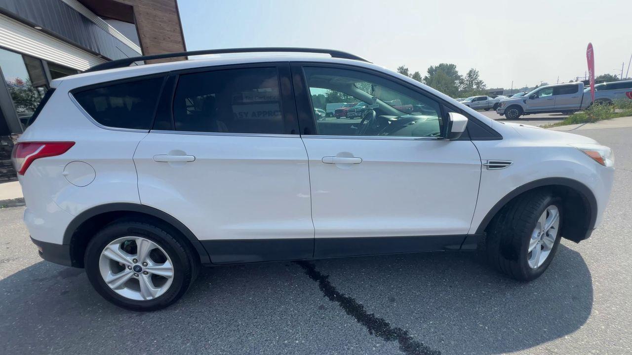 2015 Ford Escape AS-IS,BACK UP CAM, CRUISE CONTROL, BLUETOOTH, POWER DRIVERS SEAT, POWER LIFTGATE!! Photo